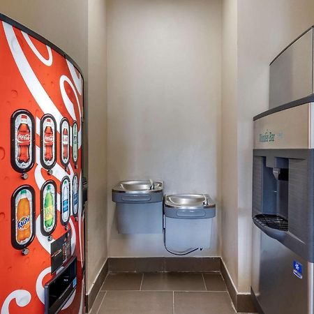 Comfort Inn & Suites Greenville I-70 Kültér fotó