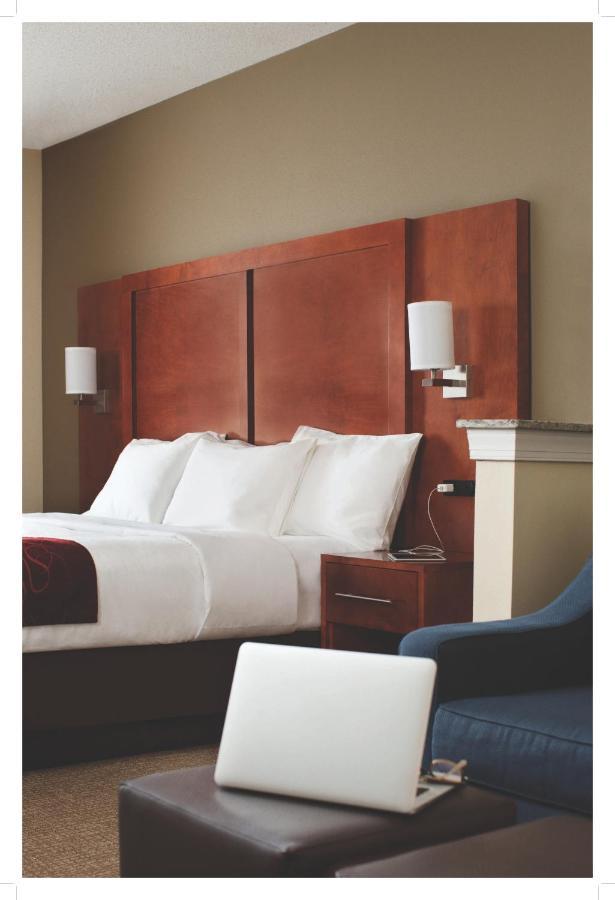 Comfort Inn & Suites Greenville I-70 Kültér fotó