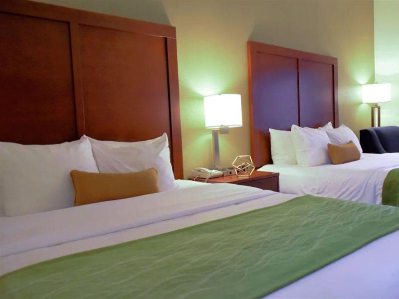 Comfort Inn & Suites Greenville I-70 Kültér fotó