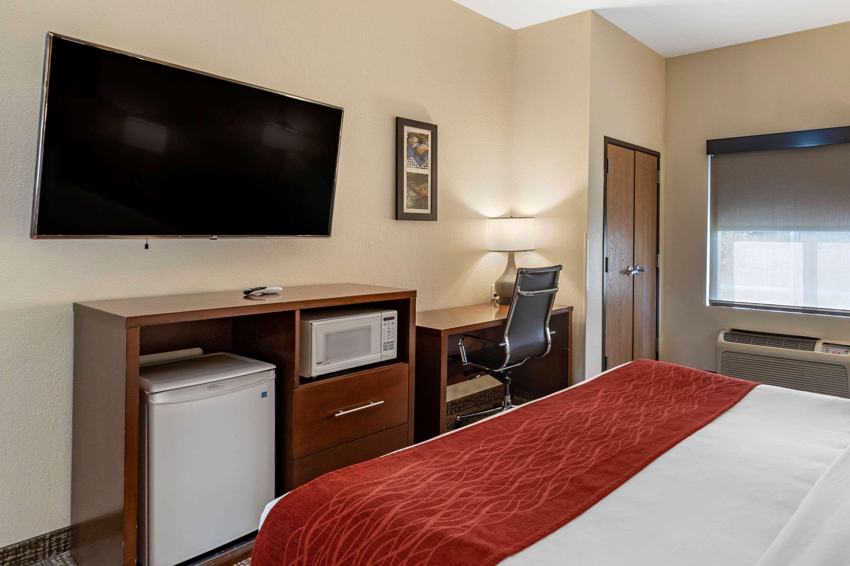 Comfort Inn & Suites Greenville I-70 Kültér fotó