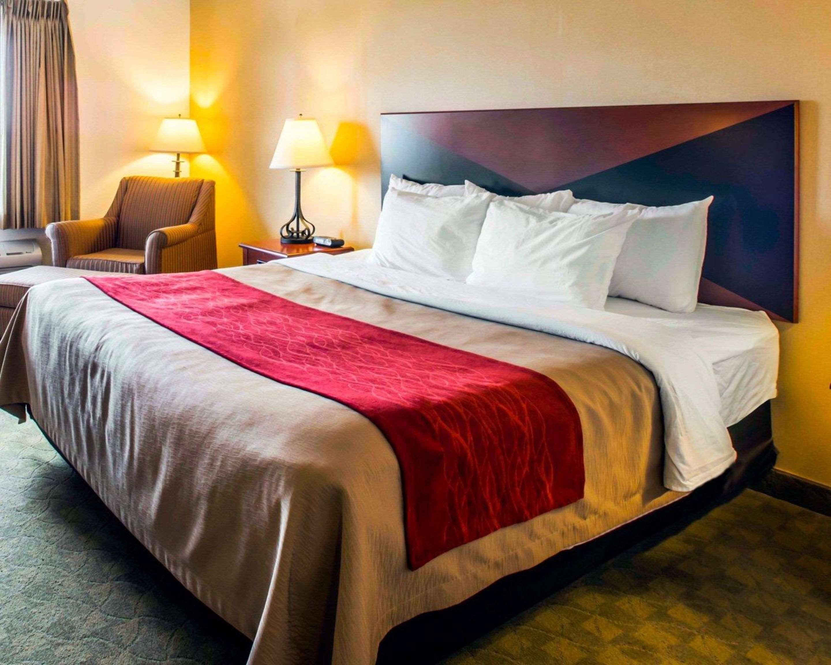 Comfort Inn & Suites Greenville I-70 Kültér fotó