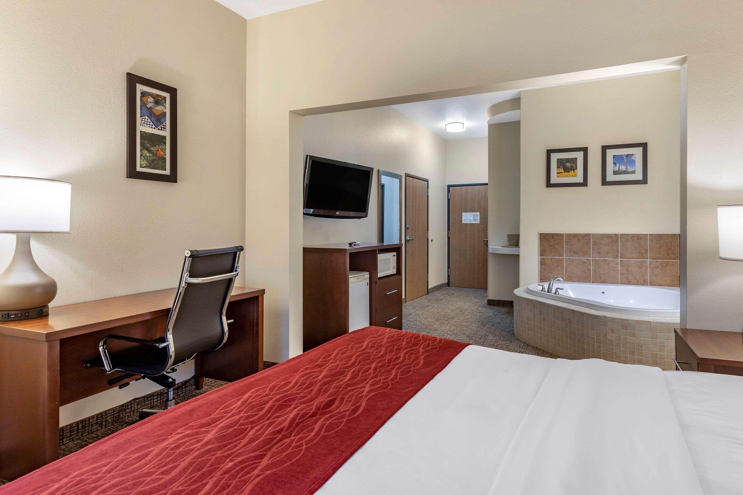 Comfort Inn & Suites Greenville I-70 Kültér fotó