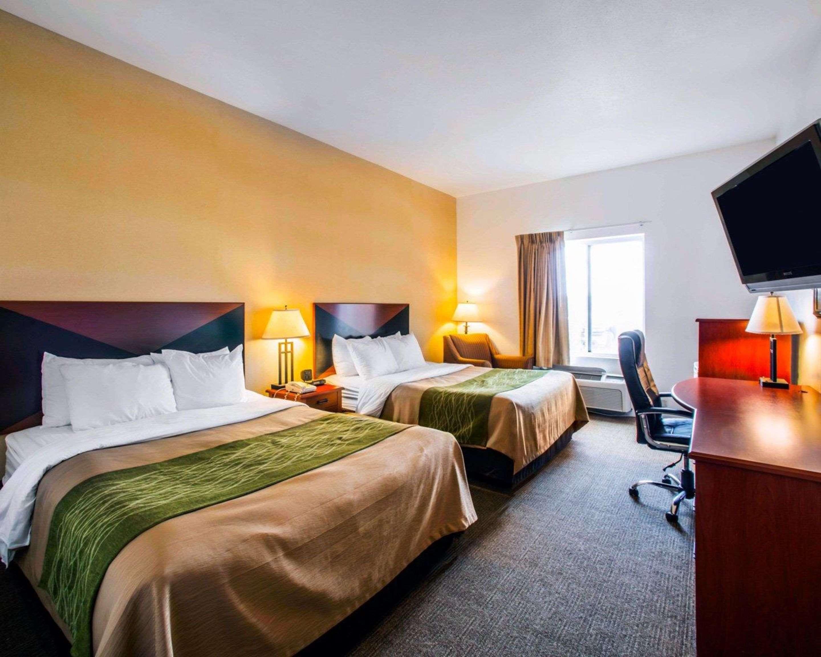 Comfort Inn & Suites Greenville I-70 Kültér fotó