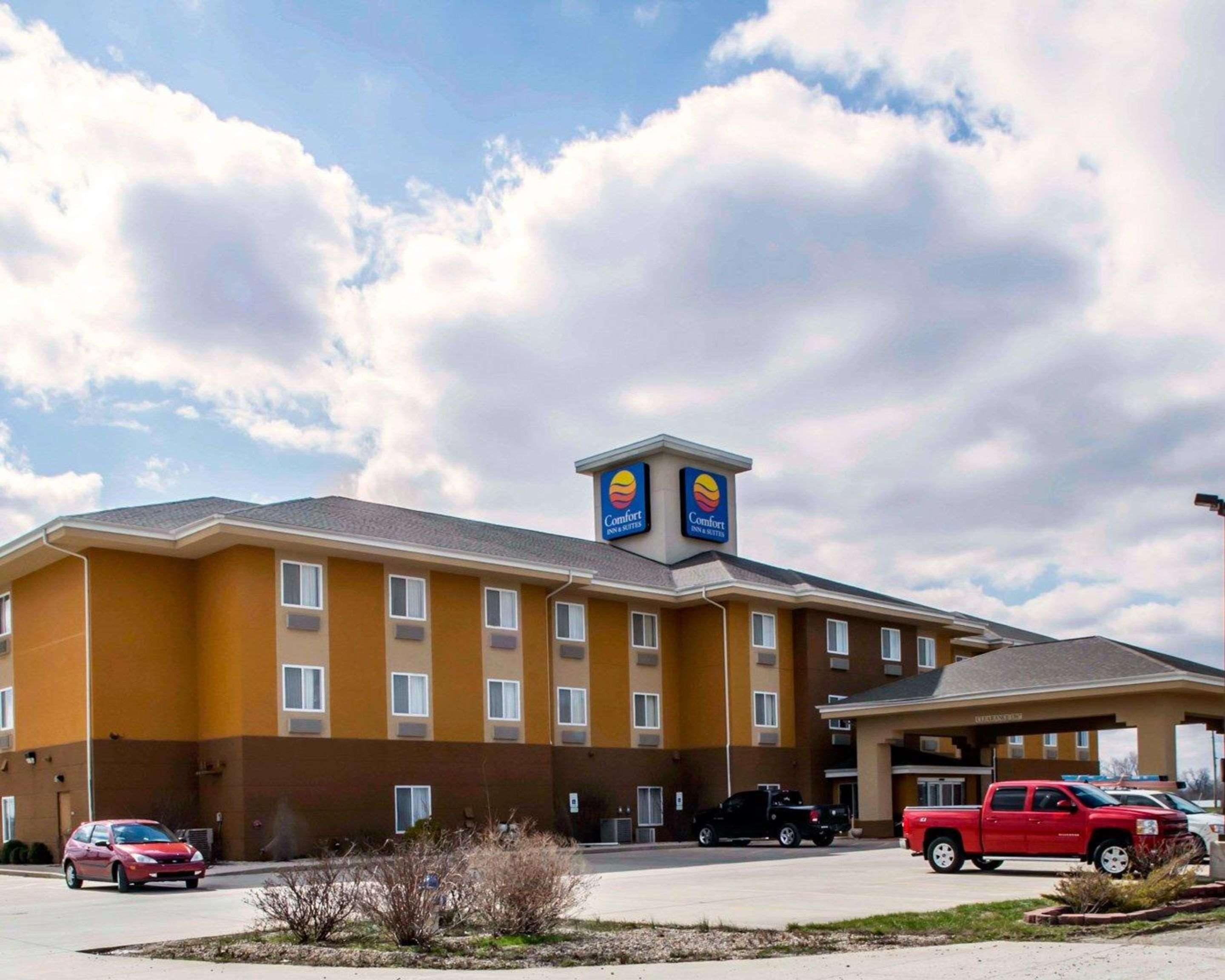 Comfort Inn & Suites Greenville I-70 Kültér fotó